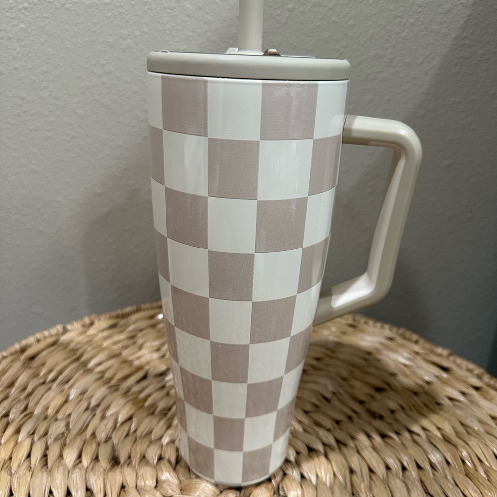 Checkered Beige and White Water Bottle
